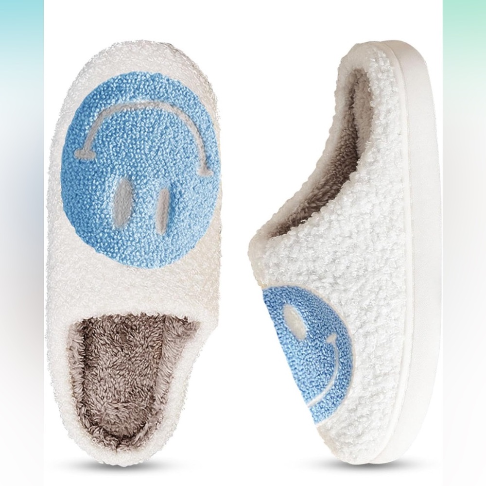 Retro smiley face slippers